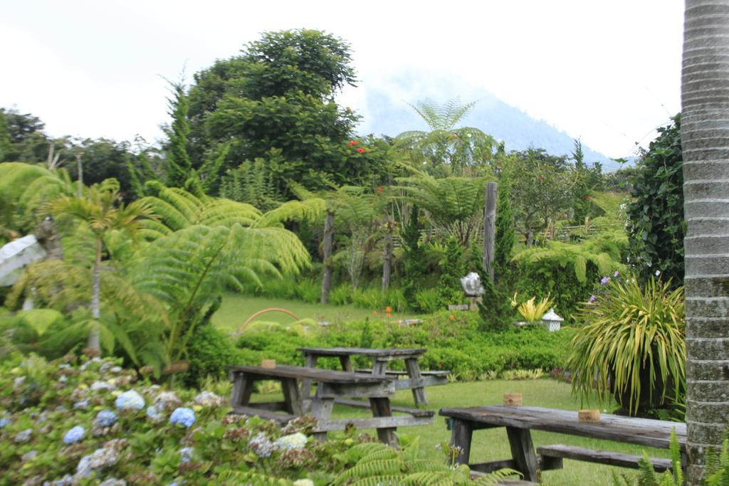 Warung Rekreasi Bedugul Hotel Екстериор снимка